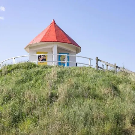Daire Snug In Close To Sea *